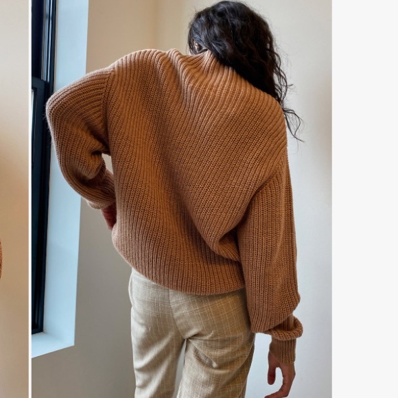 Aritzia Wilfred Montpellier Turtleneck - Picture 3 of 5